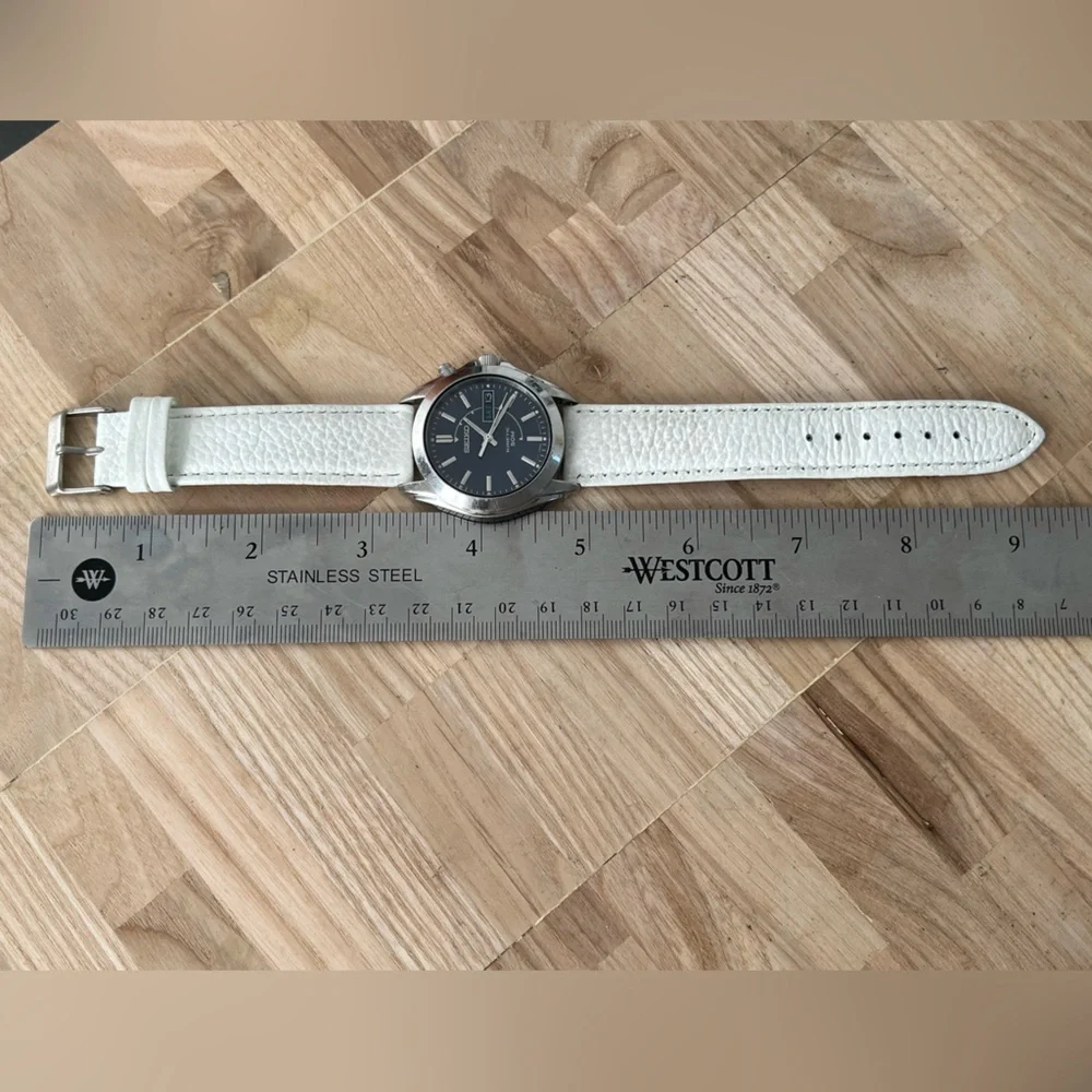 Seiko Kinetic Rare Automatic Men’s Watch Blue Dial White Leather Strap Date